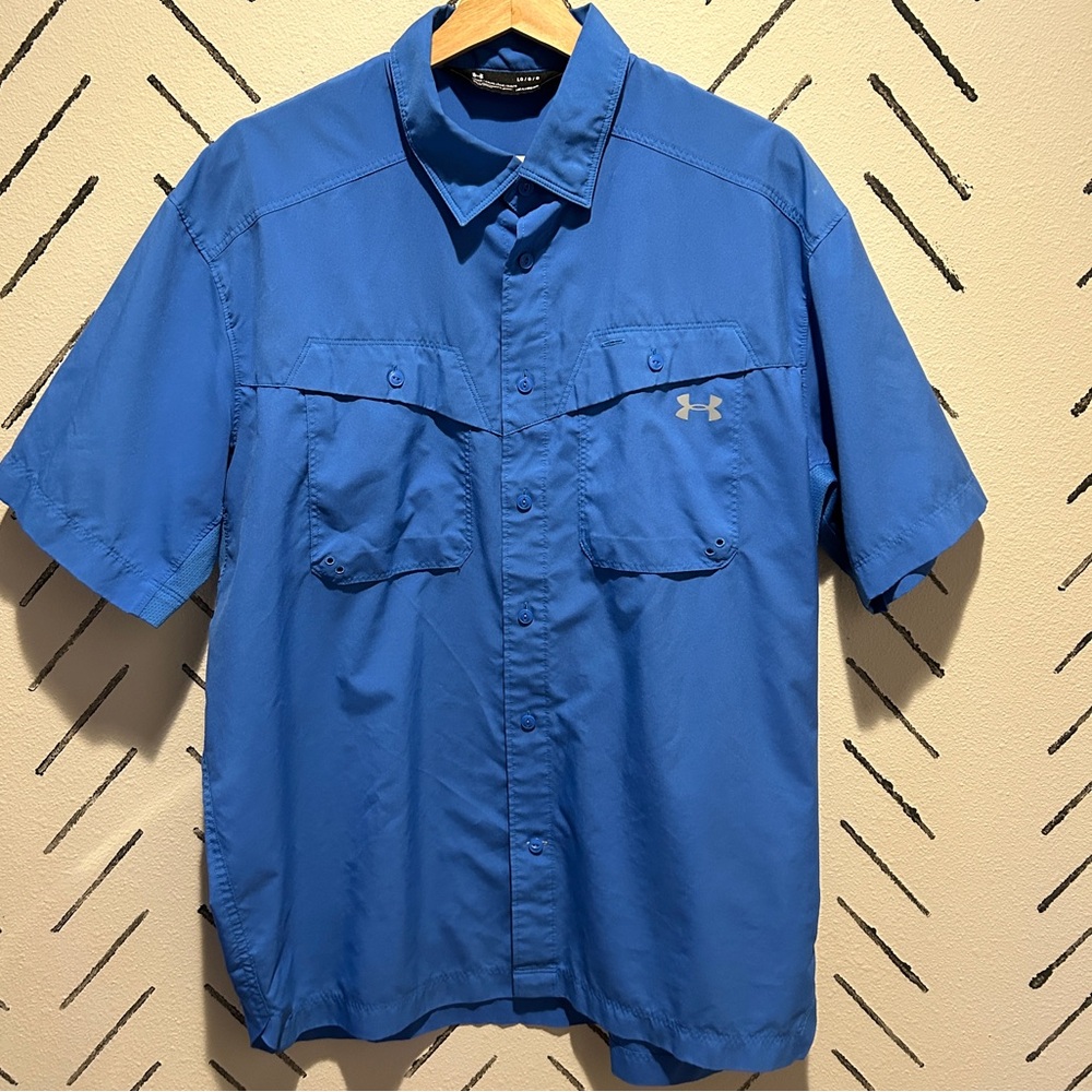 Blue Under Armor men’s button up Heat Gear shirt, size Large